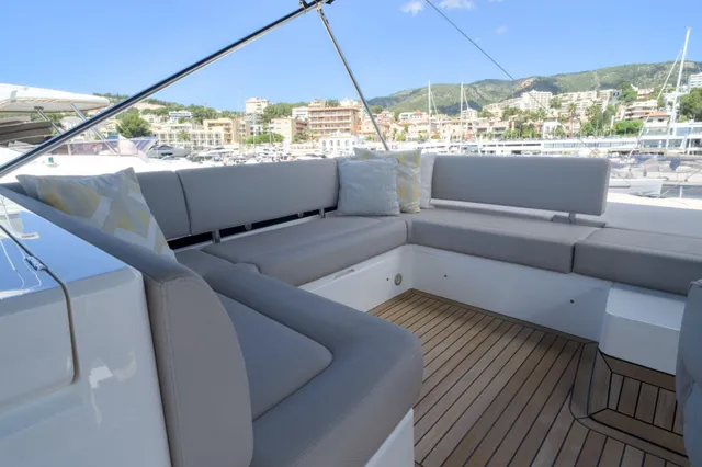 2019-sunseeker-manhattan-52-power-10178990-20260519071553366-4