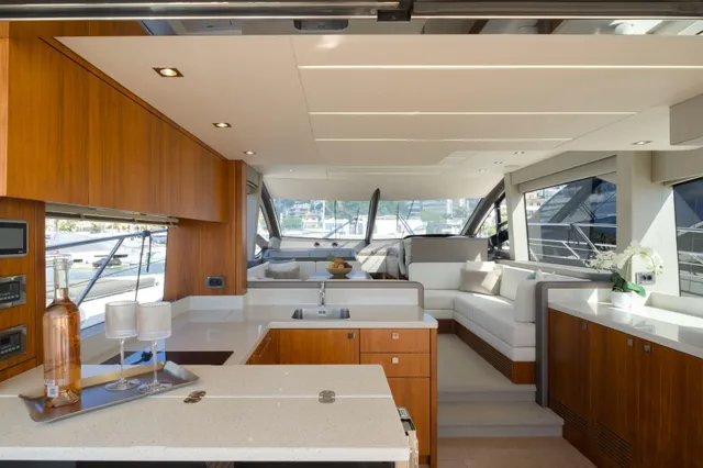 2019-sunseeker-manhattan-52-power-10178990-20260519071601682-3