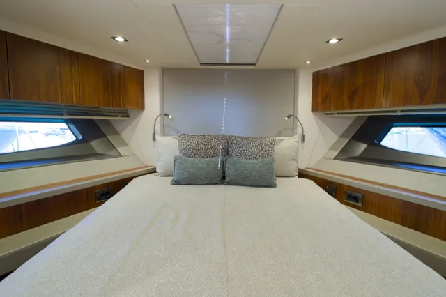 2019-sunseeker-manhattan-52-power-10178990-20260519071616442-1